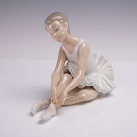Nao by Lladro Porcelain Ballerina Figurine
