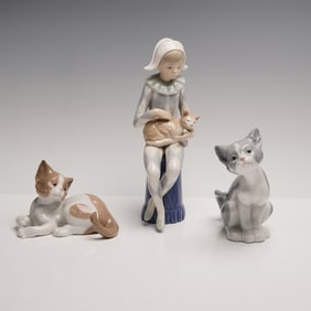 Lladro & Nao Porcelain Figurines: Jester w/Cat, 5113 & 5114