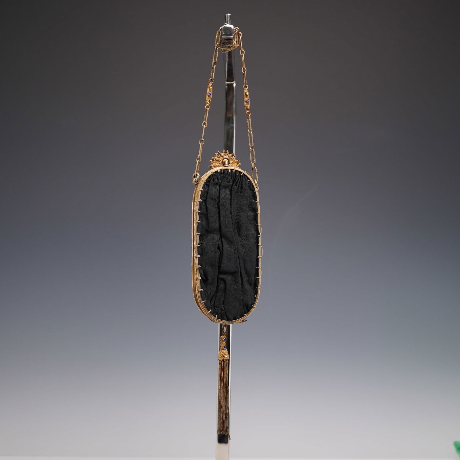 Vintage Jeweled Purse With Hidden Mirror and Powder Compact (1 of 8)