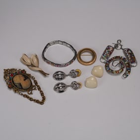 9pc Vintage Jewelry Assortment - Trifari, Monet & More