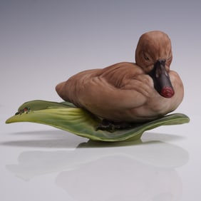 Boehm Cygnet Figurine on Lily Pad Ceramic Base