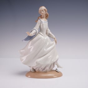 Lladro Porcelain Figurine, Cinderella 1004828