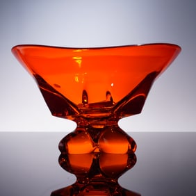 Vintage Persimmon Glass Three-Foil Flared Footed Bowl, Ca. 1958-1960