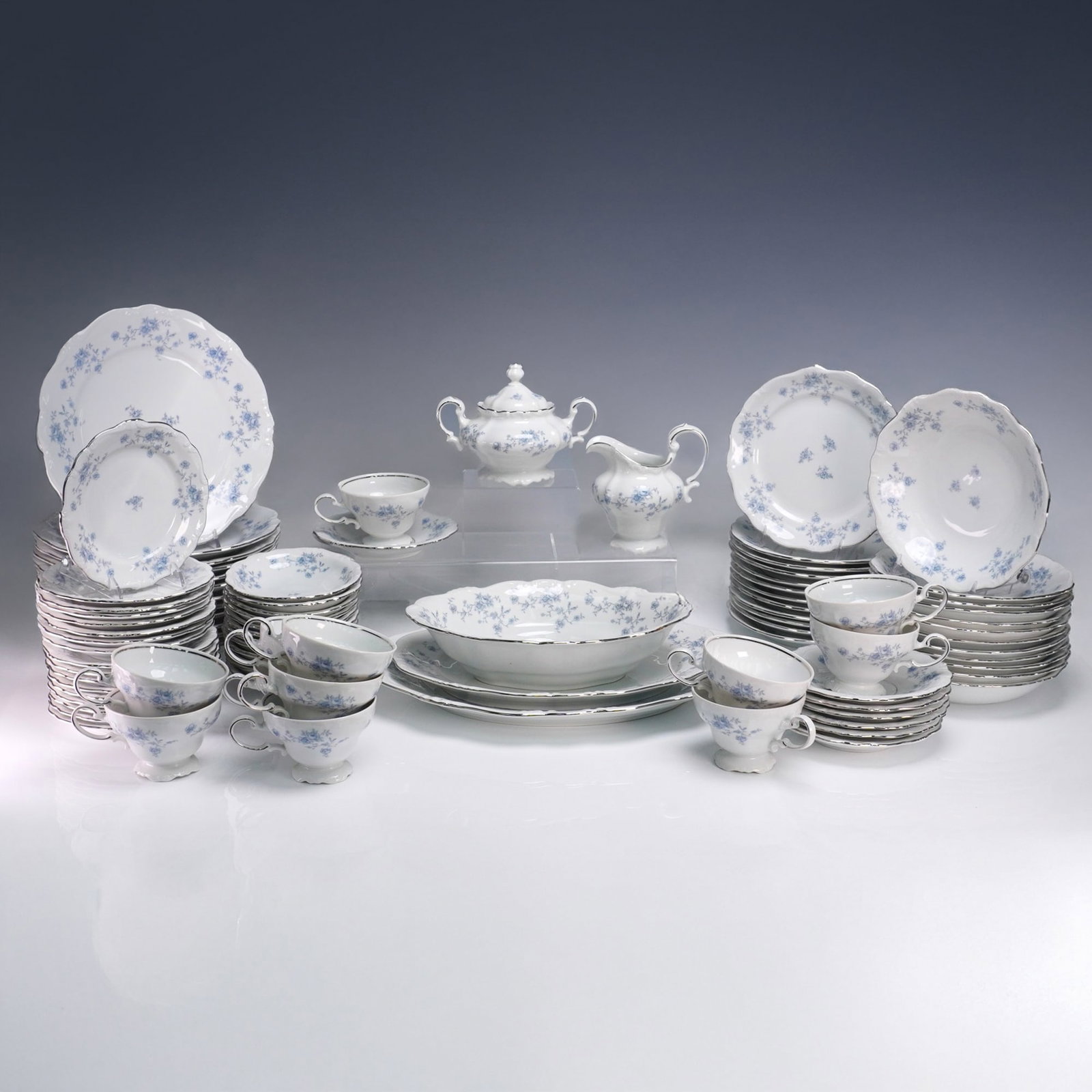 89pc Johann Haviland Blue Garland China Set (1 of 9)