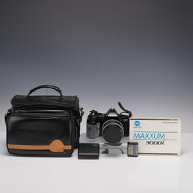 2pc Minolta Maxxum 3000i 35mm SLR Camera with Bag and Accessories
