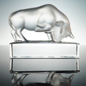 Lalique Crystal Bull Paperweight Figurine
