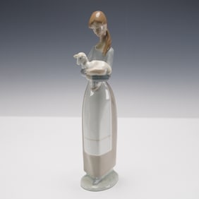 Lladro Porcelain Figurine Girl with Lamb 01004505