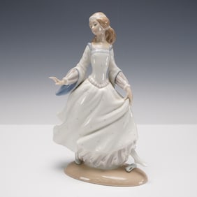 Lladro Porcelain Figurine, Cinderella 01004828