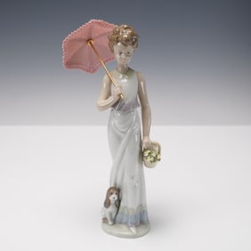 Lladro Porcelain Figurine, Garden Classic 01007617