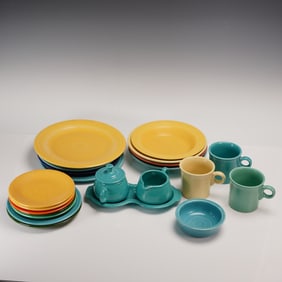 23pc Fiesta Dinnerware Set in Assorted Colors