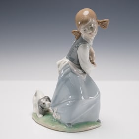 Lladro Porcelain Figurine Naughty Dog 01004982
