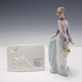 2pc Lladro Porcelain Figurine & Plaque Set 7622 7601