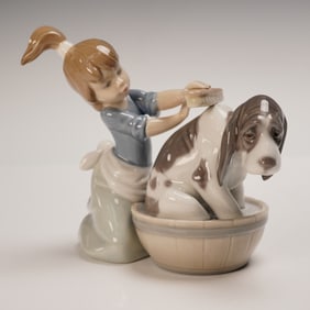 Lladro Porcelain Figurine, Bashful Bather 01005455