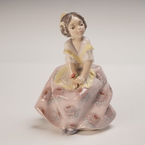 Lladro Porcelain Figurine, Lolita 1005372
