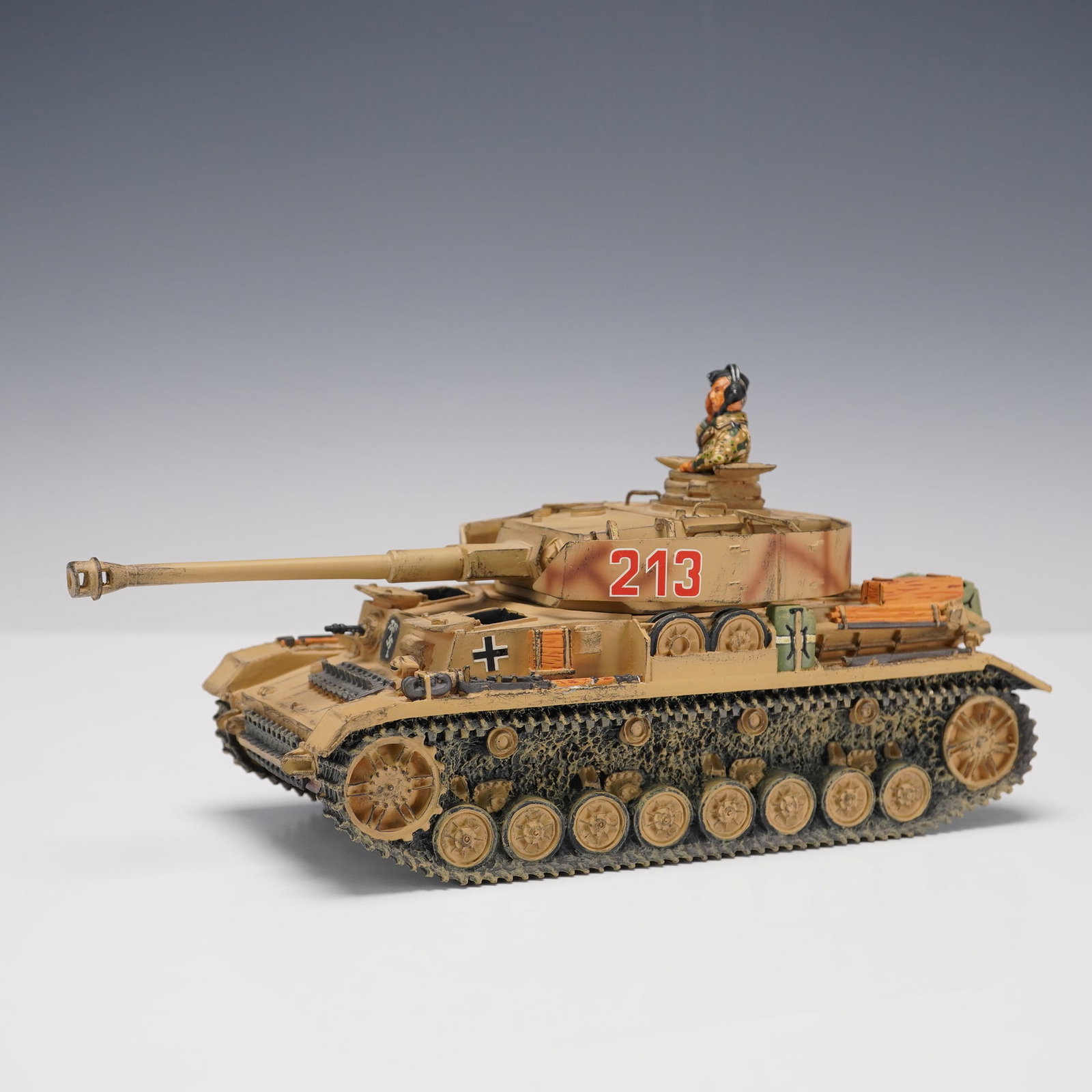 King & Country Panzer IV Tank, Normandy 1944, No. 213 with Commander Figure: 1:30 scale diecast model by King & Country depicting a German Panzerkampfwagen IV Ausf. H tank, marked No. 213 and finished in a detailed Normandy 1944 camouflage scheme. This meticulously painted mod