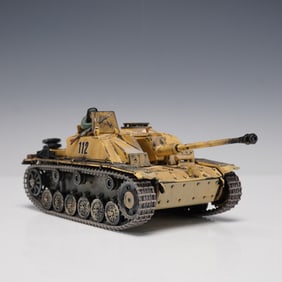 Unimax Forces of Valor 1:32 StuG III G Tank Destroyer with Crewman