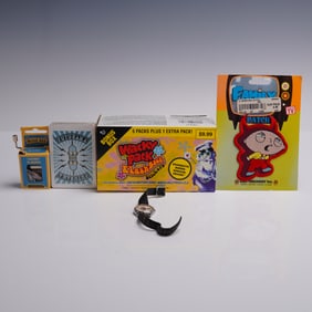 5pc Assorted Pop Culture Collectibles and Accessories