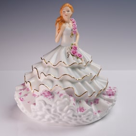 Royal Doulton Figurine of the Year 2017, Victoria HN5829