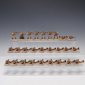 27pc Britains WWII Desert Infantry Toy Soldiers