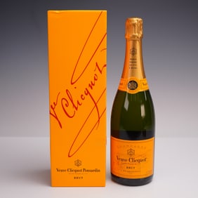 Veuve Clicquot Ponsardin Brut Champagne Gift Box 750ml