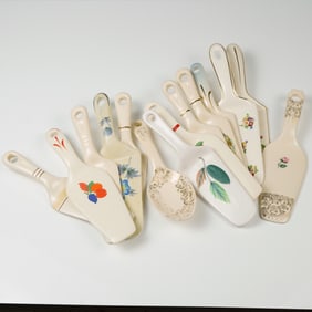 14pc Floral Ceramic Cake Cutters and Serving Spoon