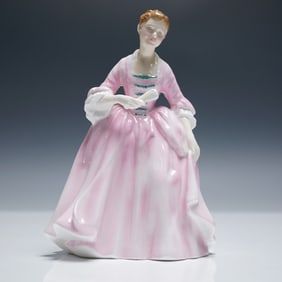 A Hostess of Williamsburg HN2209 - Royal Doulton Figurine