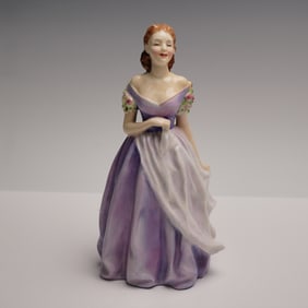 Royal Doulton Figurine, Jacqueline HN2000
