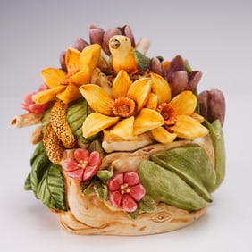 Harmony Kingdom Covered Box Figurine, Easter Bouquet