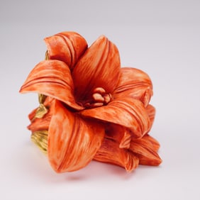 Harmony Kingdom Covered Box Figurine, Lily