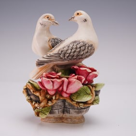 Harmony Kingdom Covered Box Figurine, Love and Peace