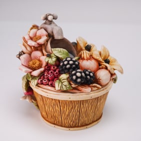 Harmony Kingdom Covered Box Figurine, Fall Bouquet