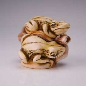 Harmony Kingdom Covered Box Figurine, Lover's Leap