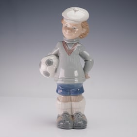 Lladro Porcelain Figurine, Soccer Player Puppet 1004967