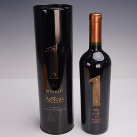 Antigal Winery Malbec Uno 2013, 750ml