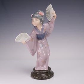 Lladro Porcelain Figurine, Madame Butterfly 01004991