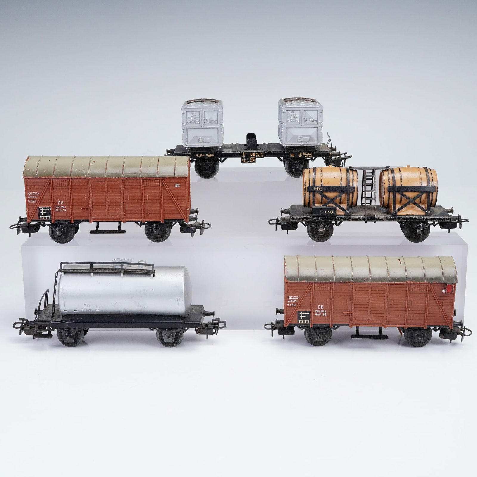 5pc Marklin HO Scale German Freight Cars Collection: This lot features a classic collection of six Marklin HO scale German freight cars, showcasing mid-century craftsmanship and durable metal construction. Each piece carries the "Marklin Germany" markin