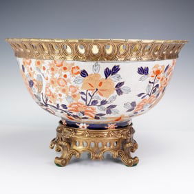 2pc United Wilson Chinese Imported Porcelain Bowl with Brass Mount