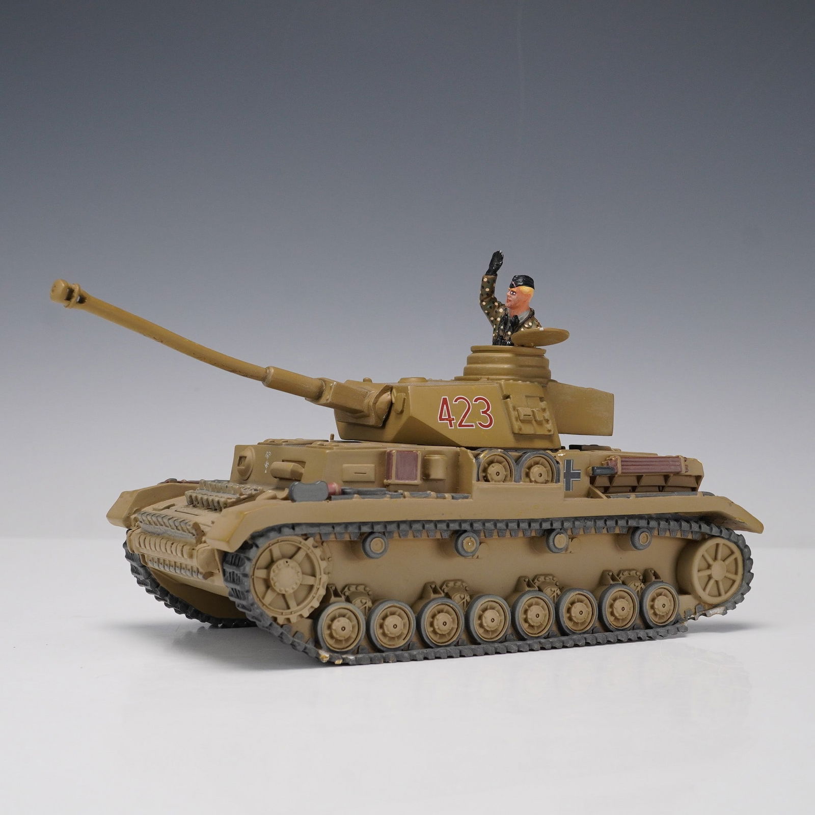 Britains Panzerkampfwagen IV Tank, 423 (1 of 5)