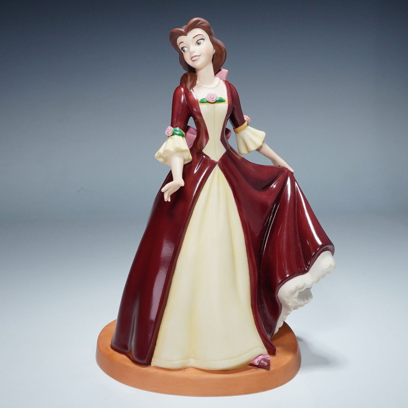 Walt Disney Classics Collection Figurine, Belle, The Gift of Love (1 of 6)