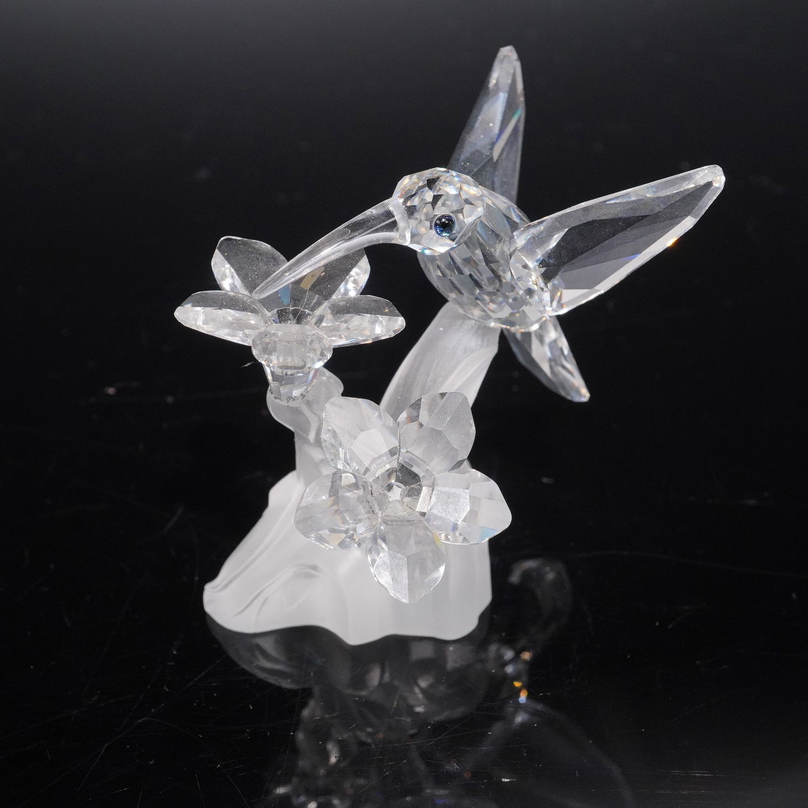 Swarovski Crystal Figurine, Hummingbird 166184 (1 of 5)