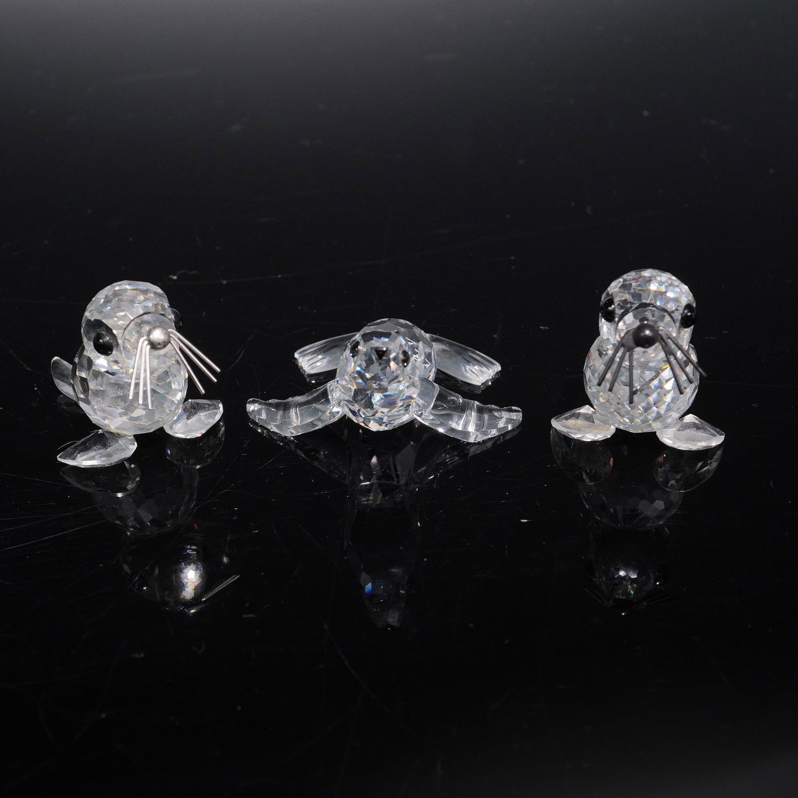 3pc Swarovski Crystal Figurines, Baby Sea Lion 221120 and Seals 012530 (1 of 4)