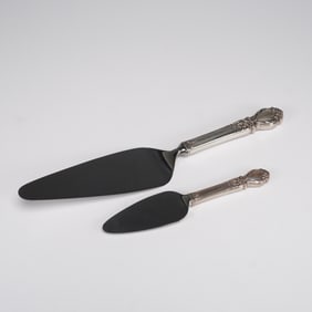 Pair of International Silver Sterling Silver Handle Cheese and Cake Servers