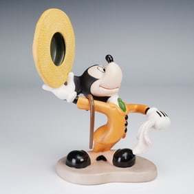 Walt Disney Classics Collection Figurine, Mickey Mouse, A Perfect Gent