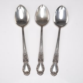 3pc International Sterling Silver Brocade Pattern Teaspoons