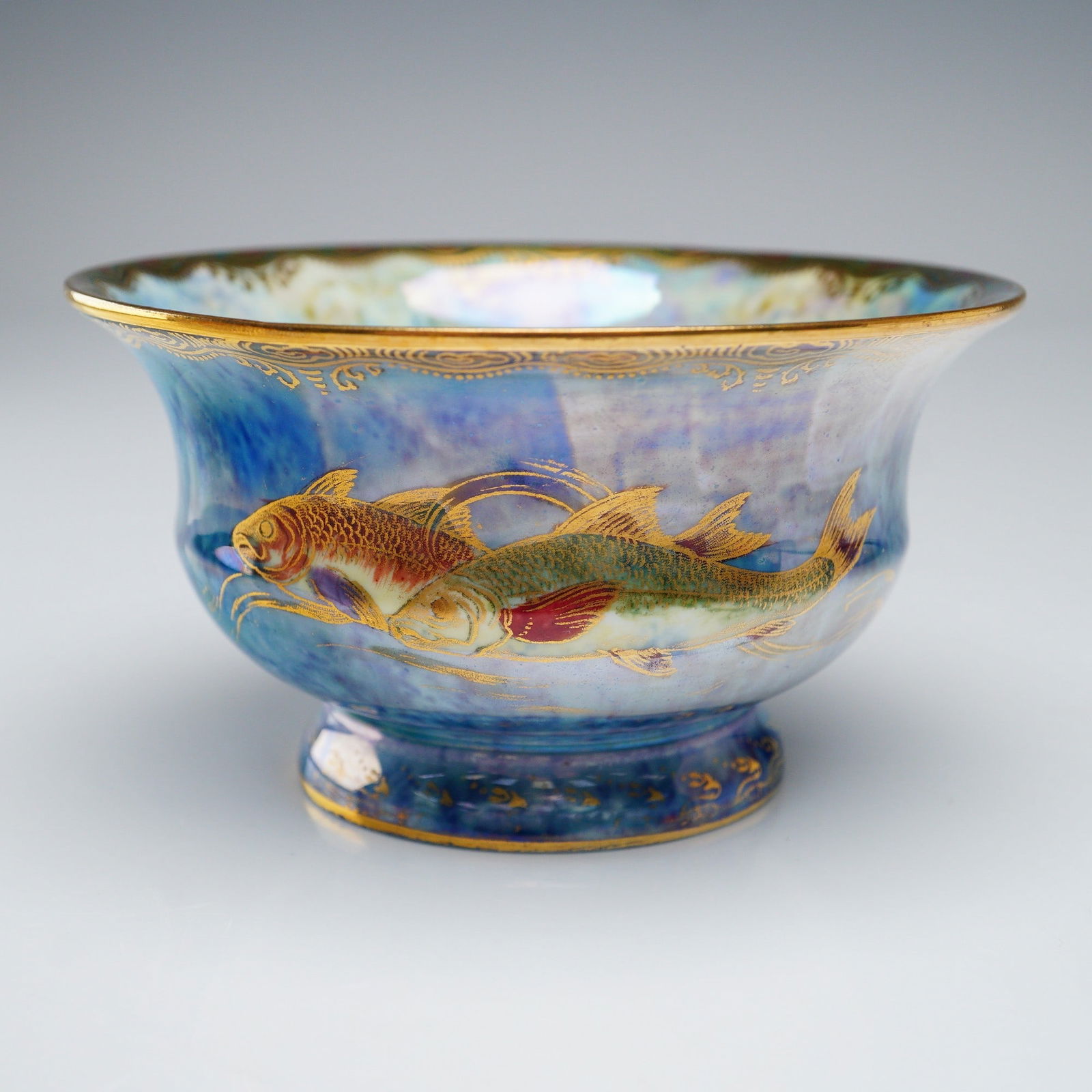 Wedgwood Fairyland Lustre Footed Bowl, Fish Z4920 (1 of 7)