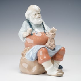 Lladro Porcelain Figurine, Santa's Magic Touch 01006774