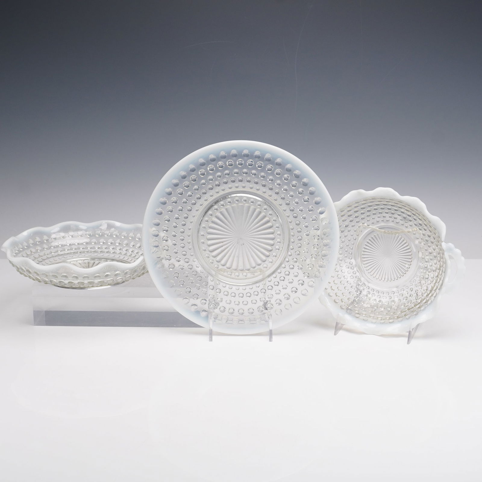 3pc Vintage Fenton Opalescent Hobnail Glass Serving Dishes (1 of 5)