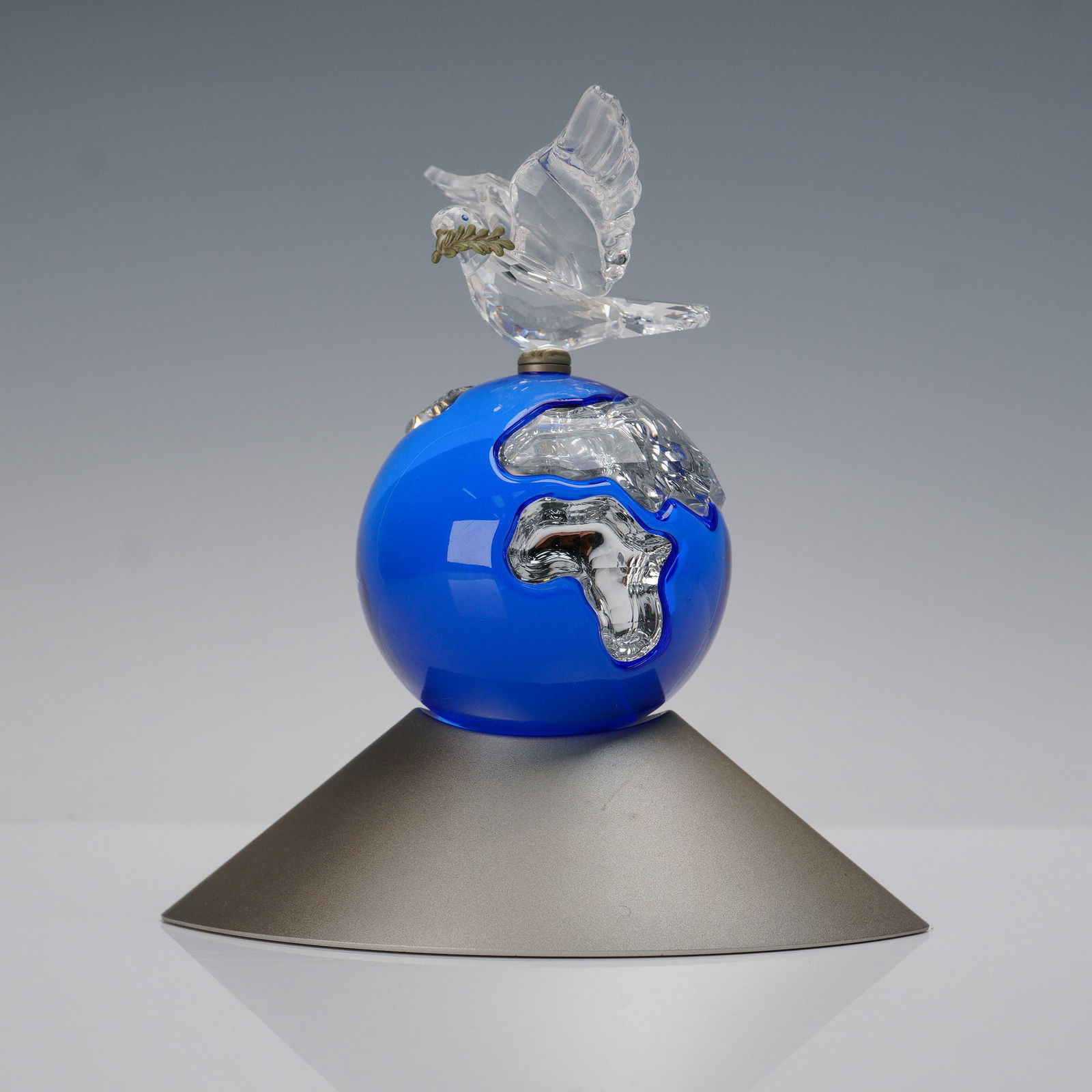 Swarovski Crystal Figurine, Crystal Planet (Millenium) 238985 (1 of 4)