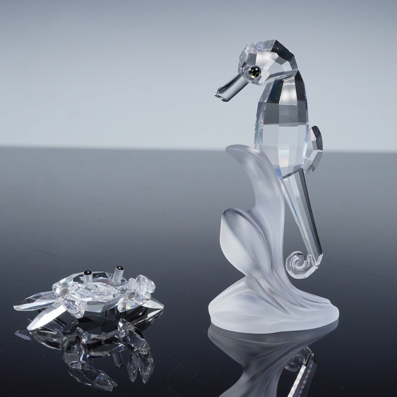 2pc Swarovski Silver Crystal Figurines, Seahorse and Mini Crab (1 of 6)