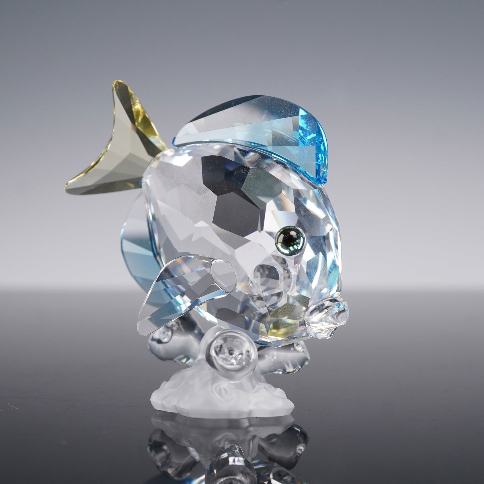 Swarovski SCS20 Crystal Figurine, Tang  Fish Blue 886180 (1 of 8)